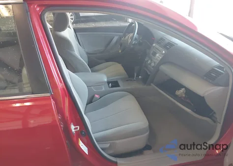 2007 Toyota Camry Le z USA, uszkodzony, nr VIN 4T1BE46K17U072849